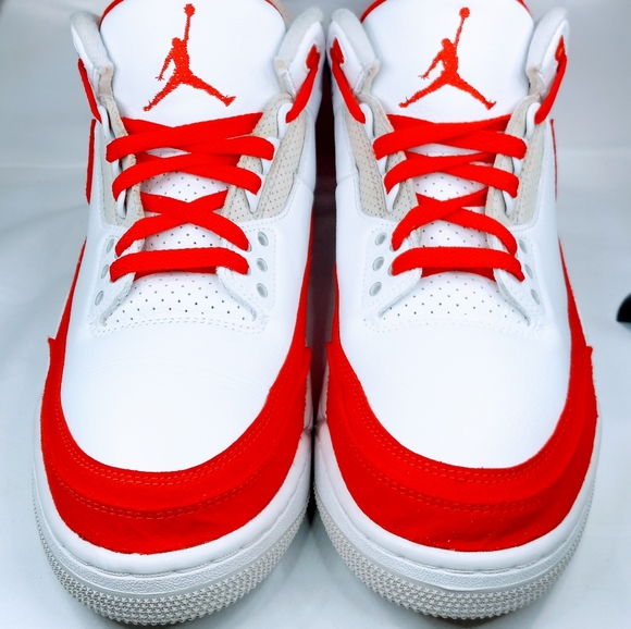 Men\'s size 10.5 Retro Michael Jordan Sneakers  Like New main image 7